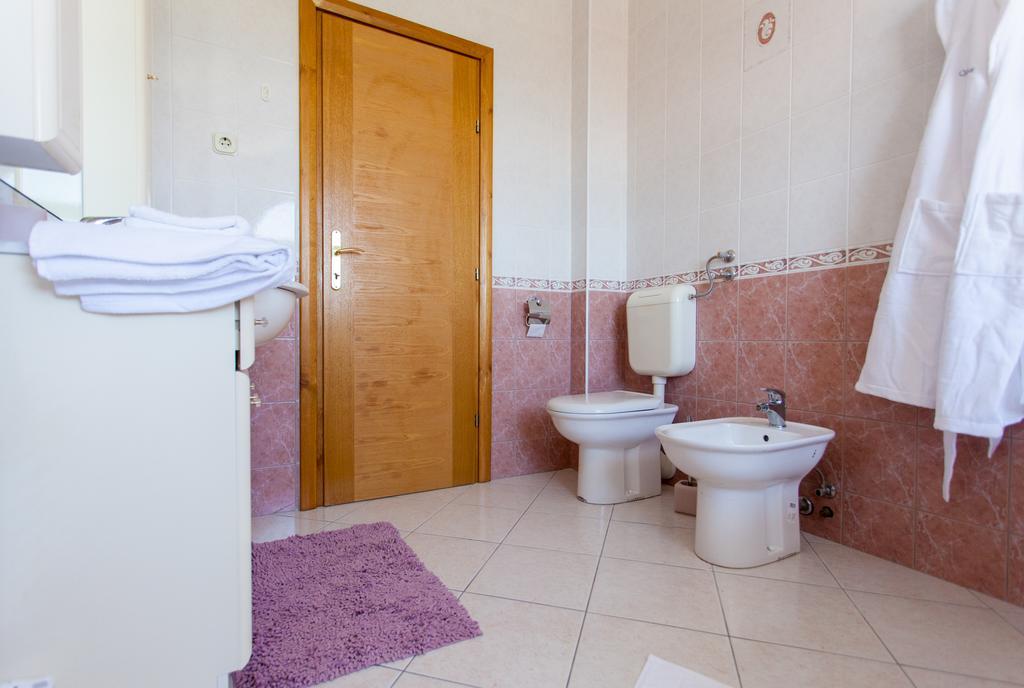 Villa Roza Murter Esterno foto