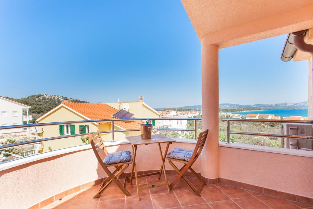 Villa Roza Murter Esterno foto