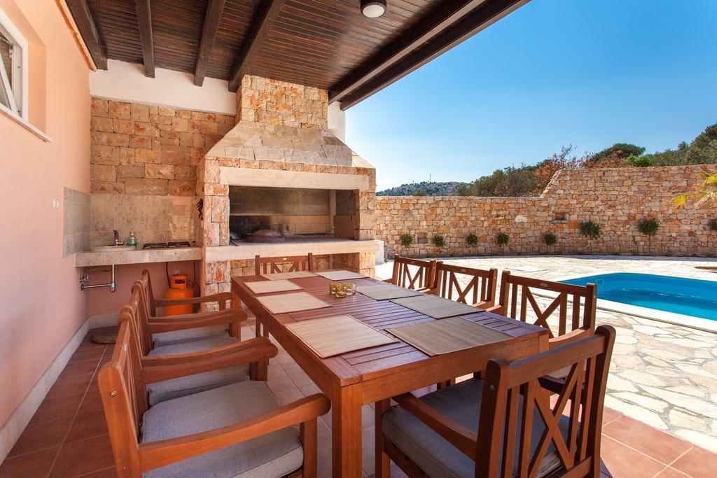 Villa Roza Murter Esterno foto